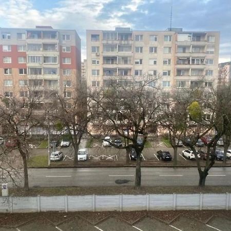 Private Apartment 1Km From Center Pressburg Exterior foto